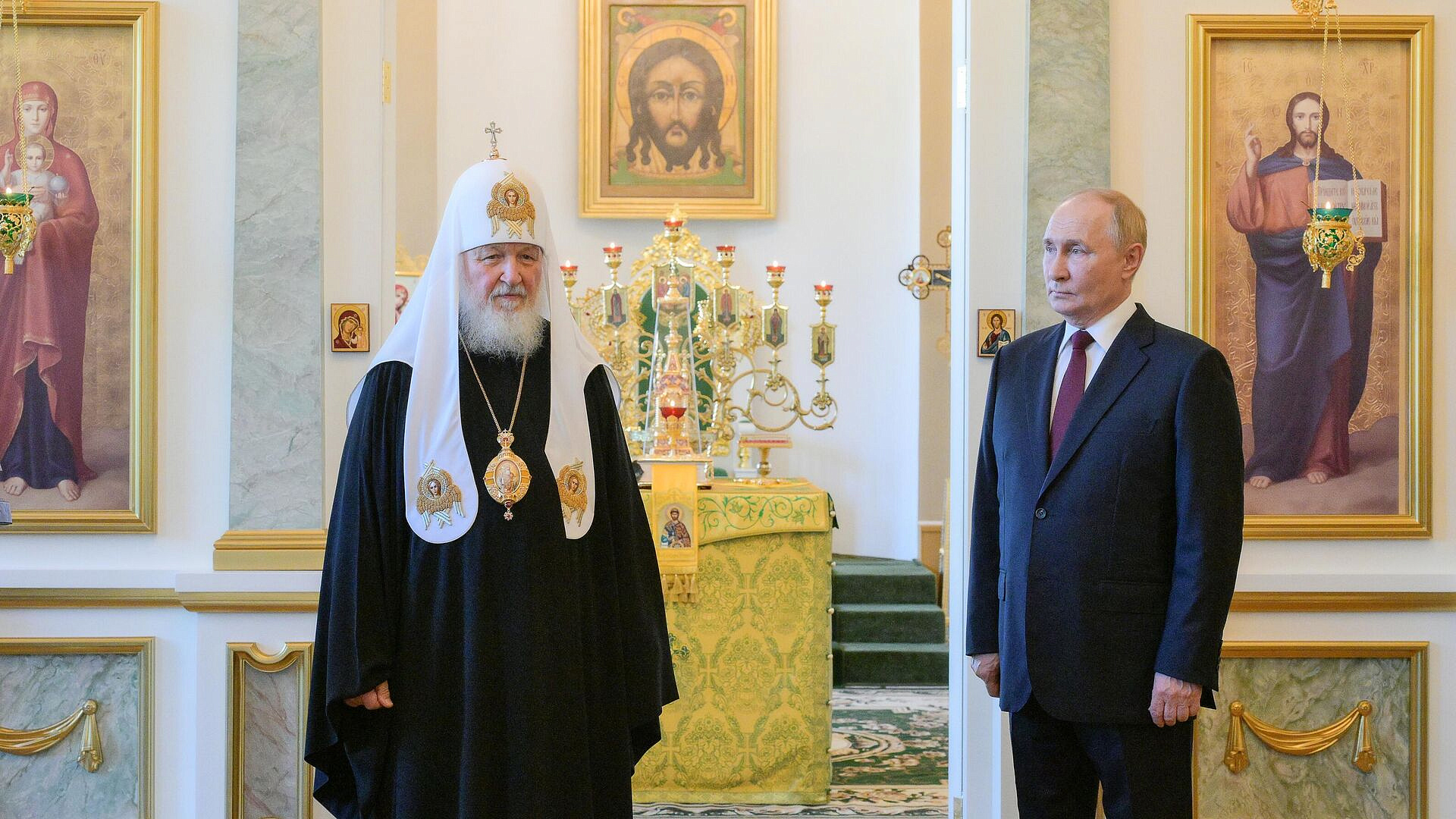 Путин поздравил патриарха Кирилла с годовщиной интронизации