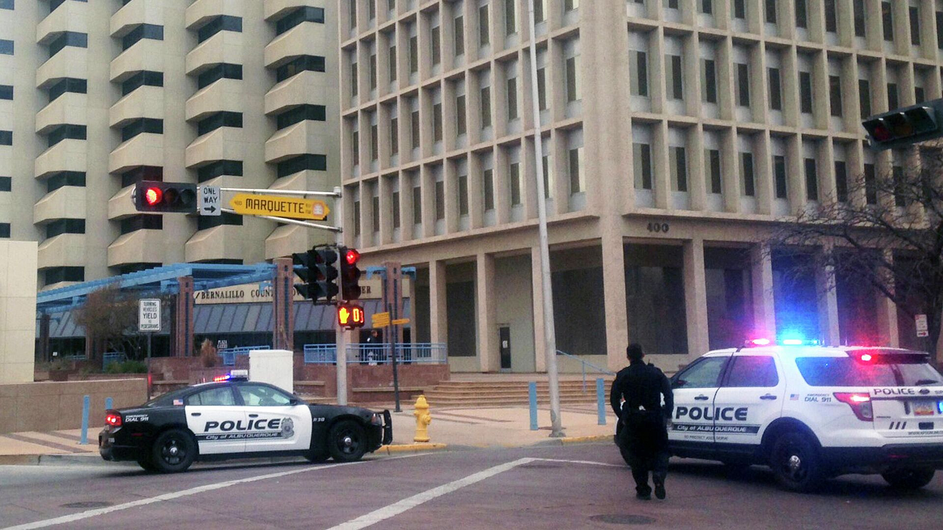 В штате Миссури мужчина убил двух полицейских и ранил еще двоих