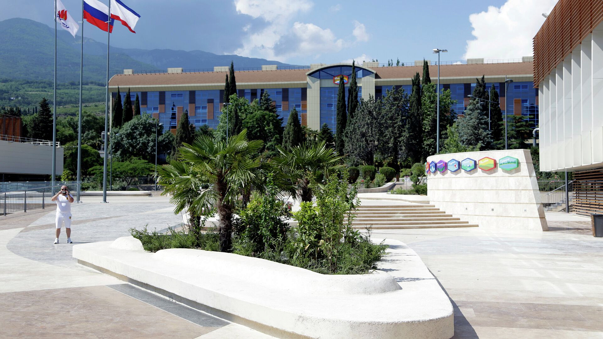 Путин подписал закон о повышении требований к организации детского отдыха