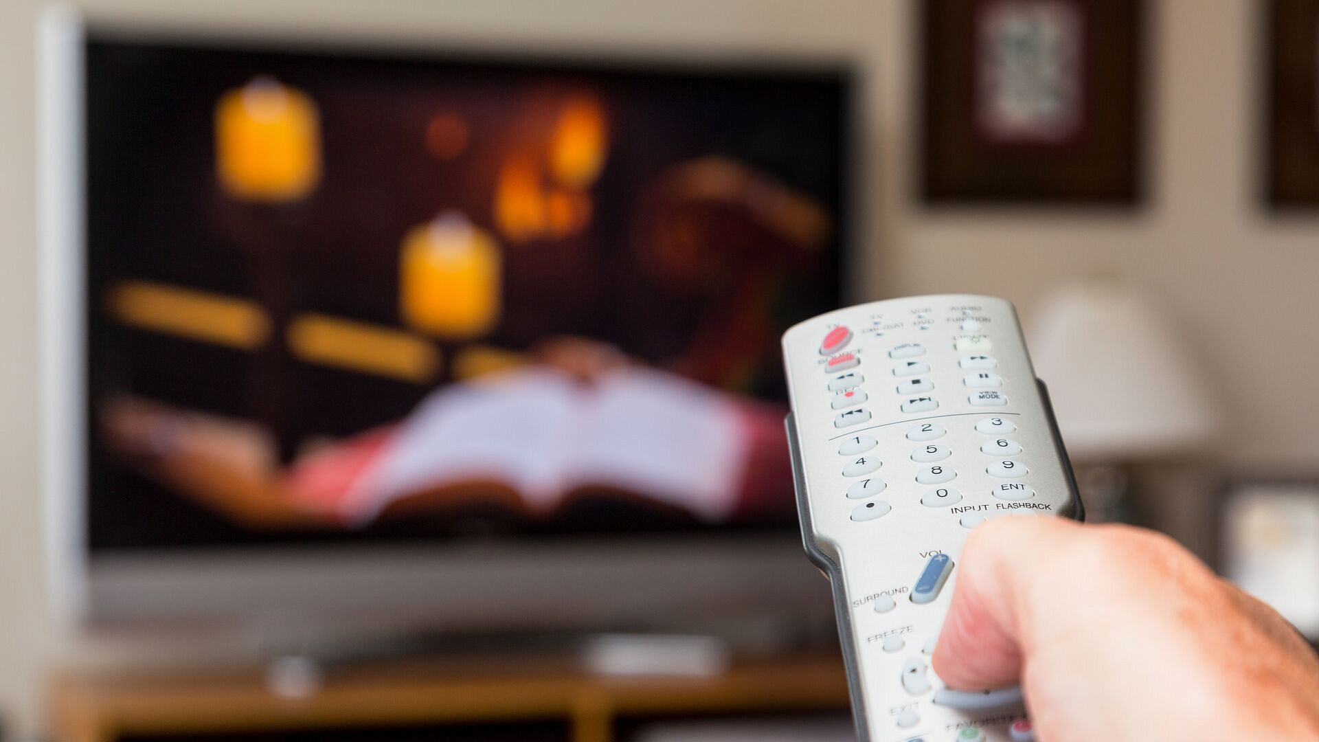 ���: ������� � ���������� ������ YouTube ��� SmartTV