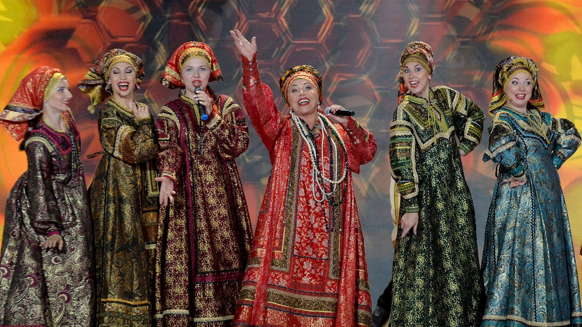 ����� �������� ���������� � 80-����� ������ ��������� "������� ������"