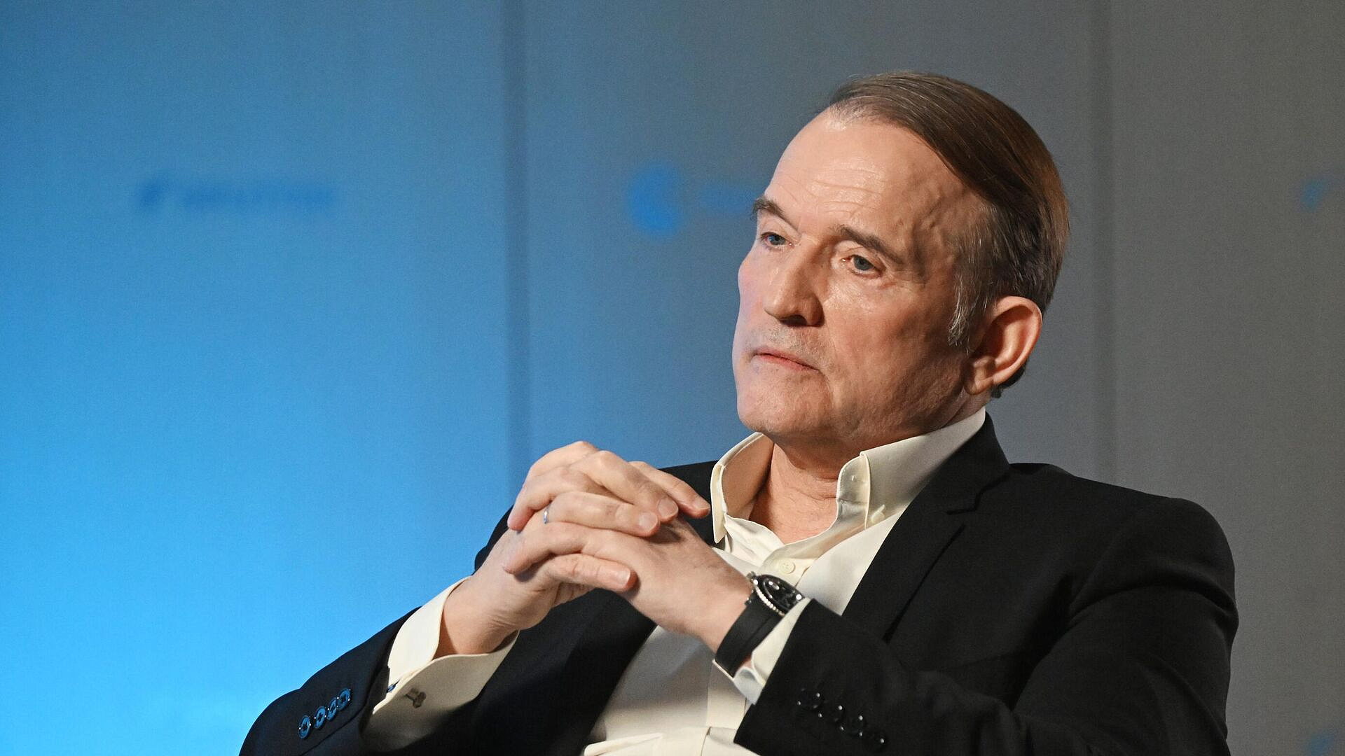 Медведчук сравнил Мерца с Гитлером