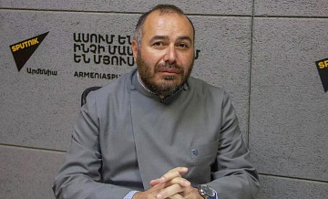В ААЦ назвали епископа Сарояна, подавшего иск против церкви, заговорщиком