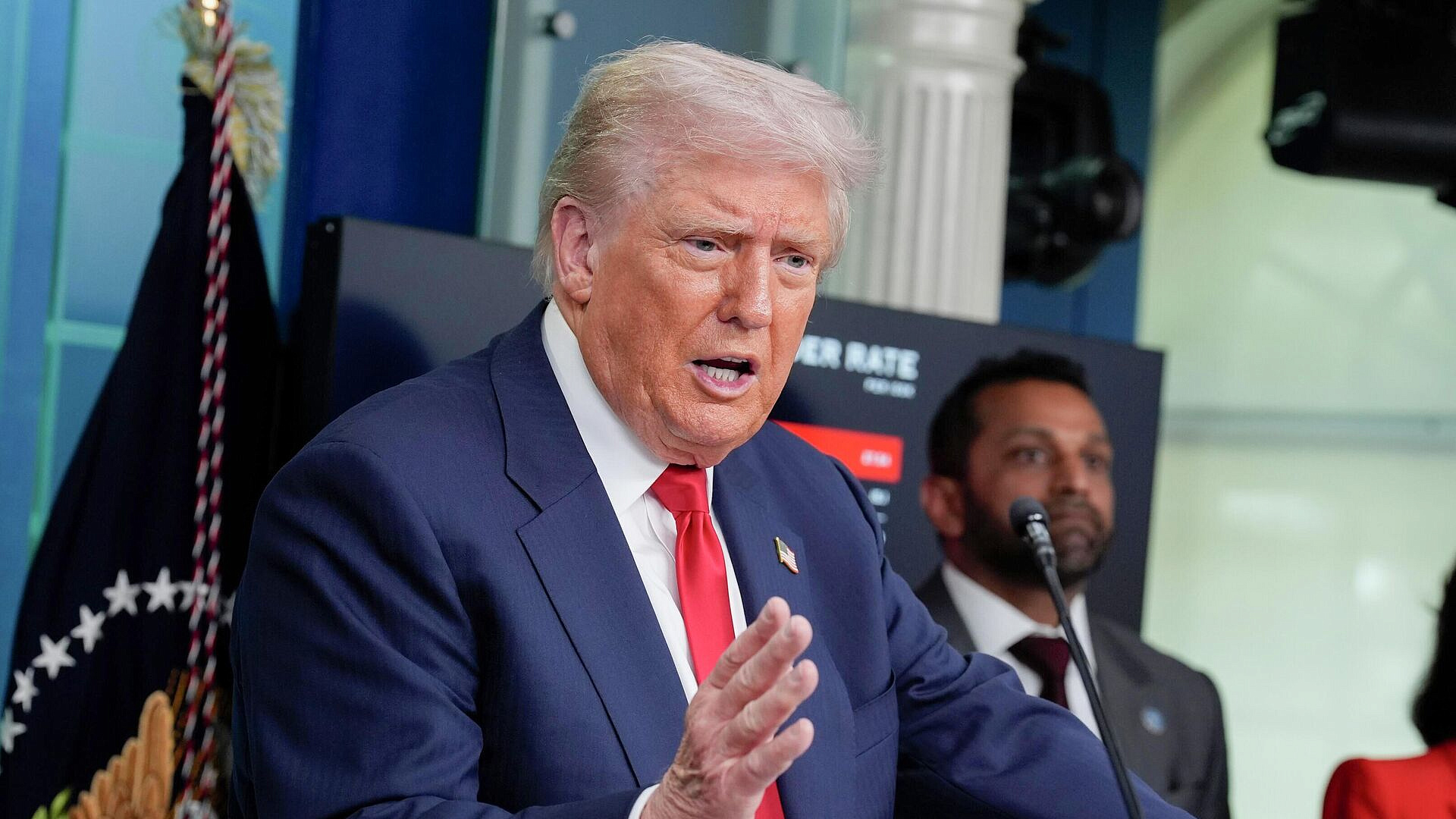 Трамп хочет перенести крайний срок шатдауна