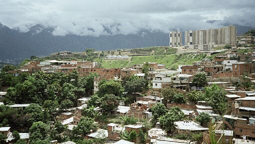 США с понедельника возобновят работу посольства в Венесуэле