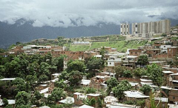 США с понедельника возобновят работу посольства в Венесуэле