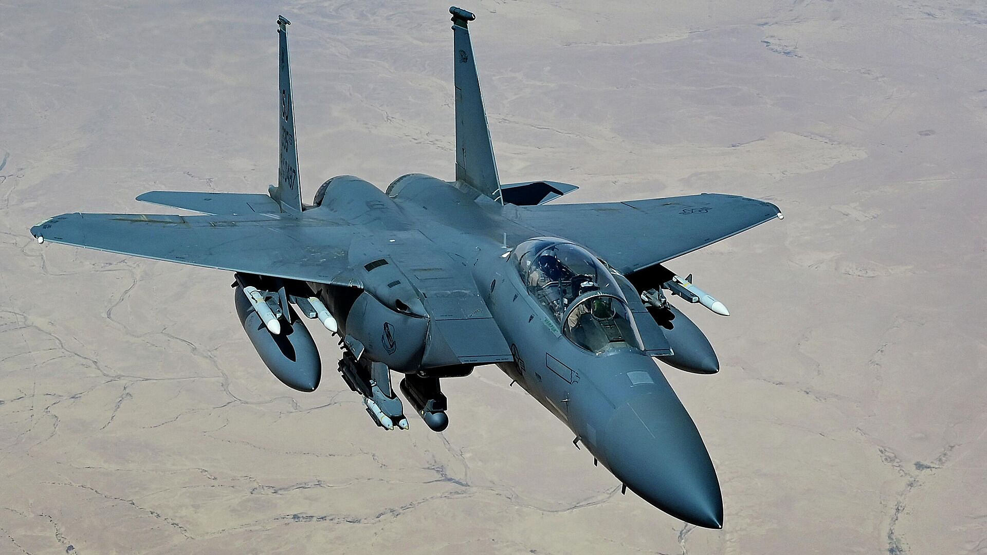 СМИ: Экипаж, вероятно, разбившегося в Иране F-15E состоит из двух человек