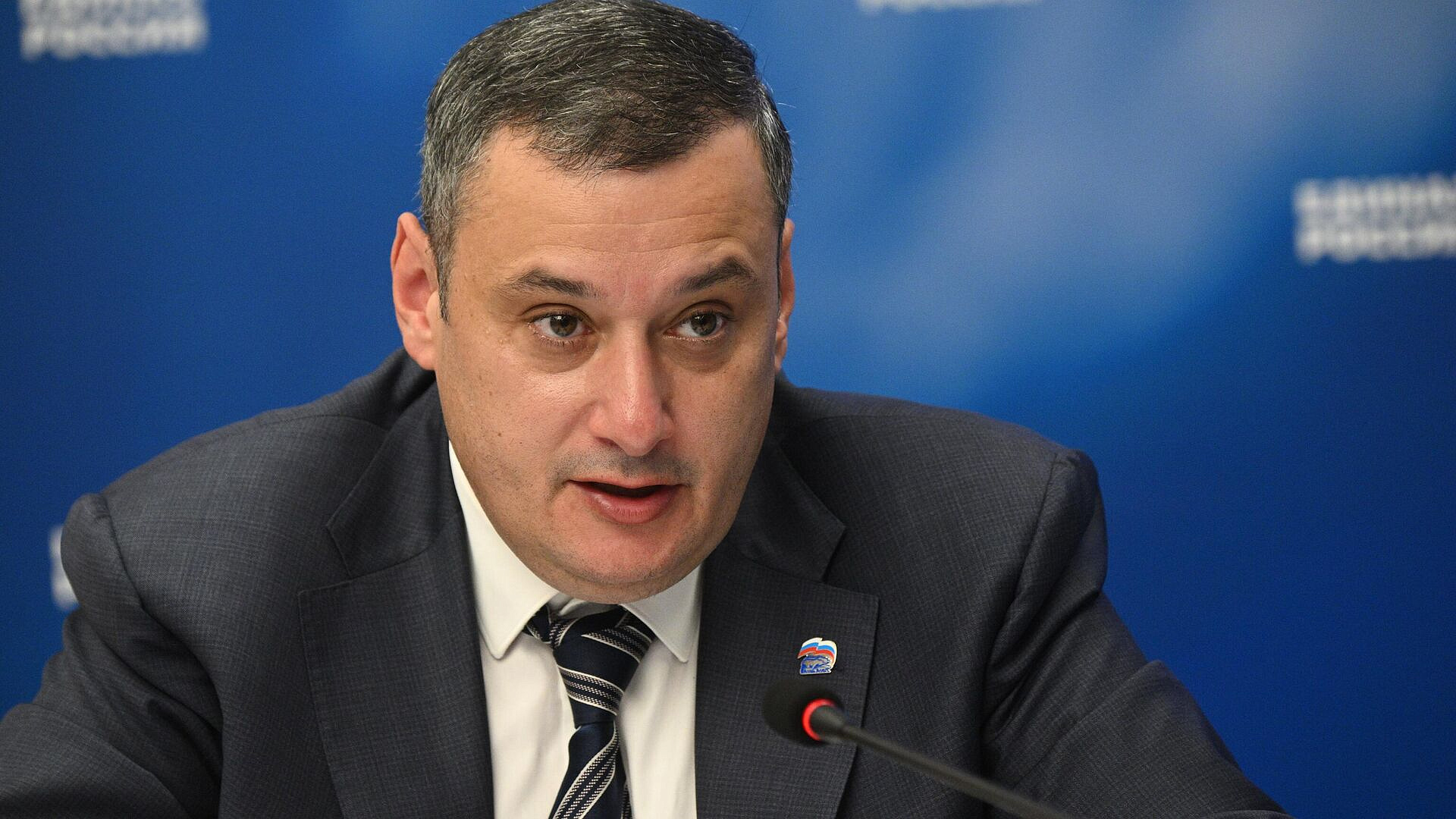 Хинштейн заявил о разбирательстве по тратам при выкупе музея в Курске