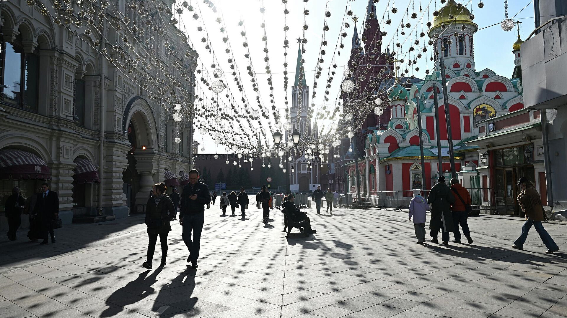 Москвичей на выходных ждет майское тепло