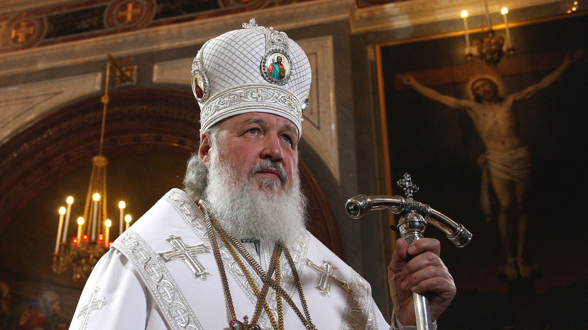 Патриарх Кирилл обратился к верующим с пасхальным посланием Патриарх Кирилл обратился к верующим с пасхальным посланием