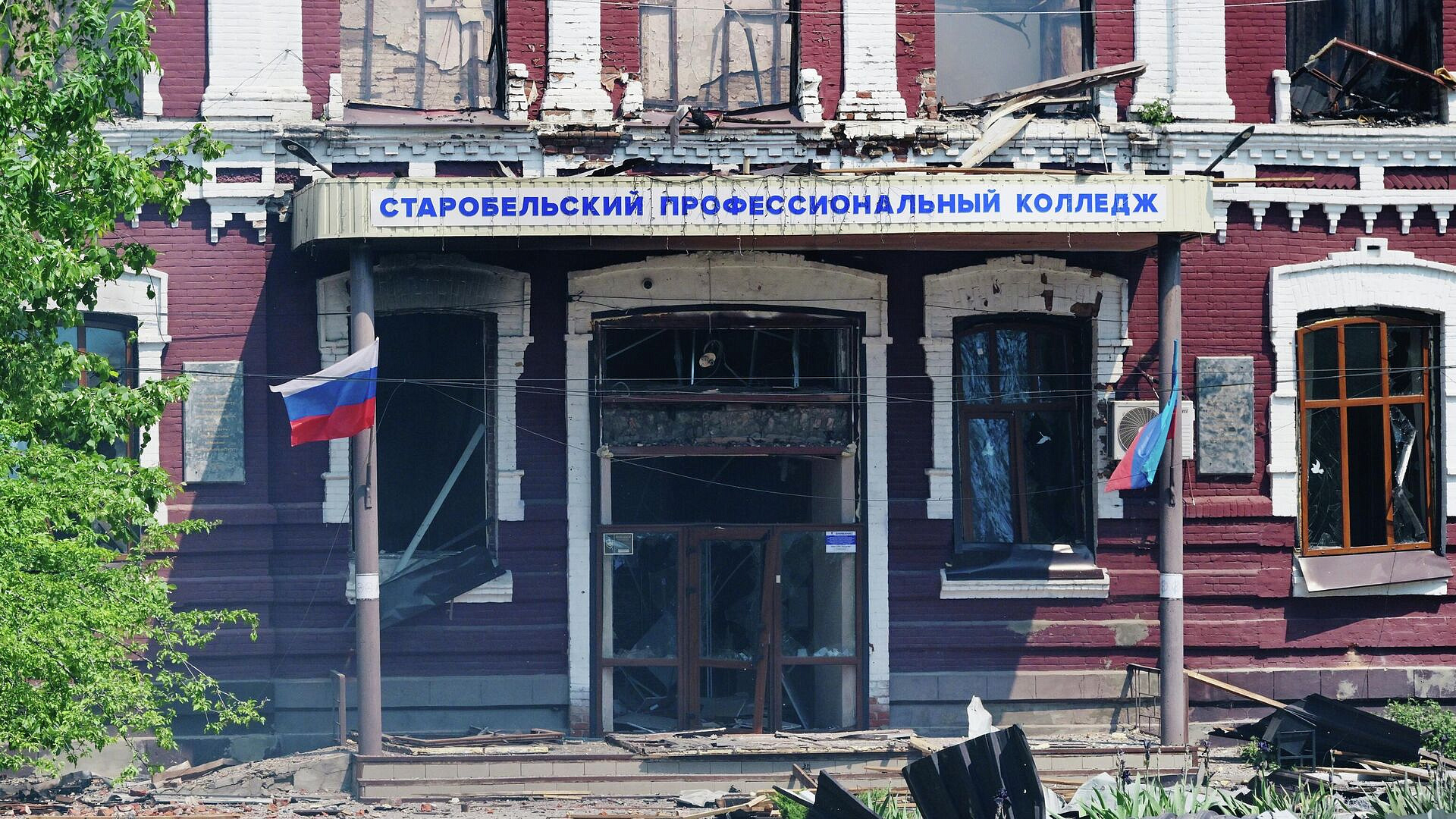 Власти ЛНР предупредили о фейках после удара ВСУ по колледжу в Старобельске