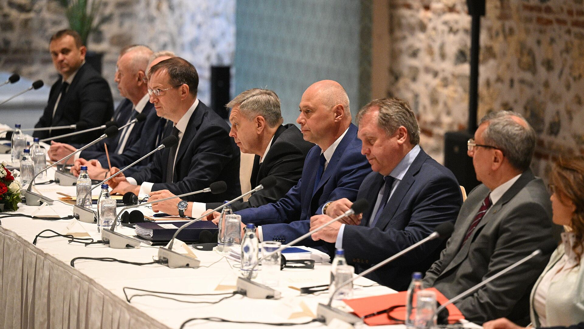 �������� ������� ���������������� ���������� ����� ������� � ��������