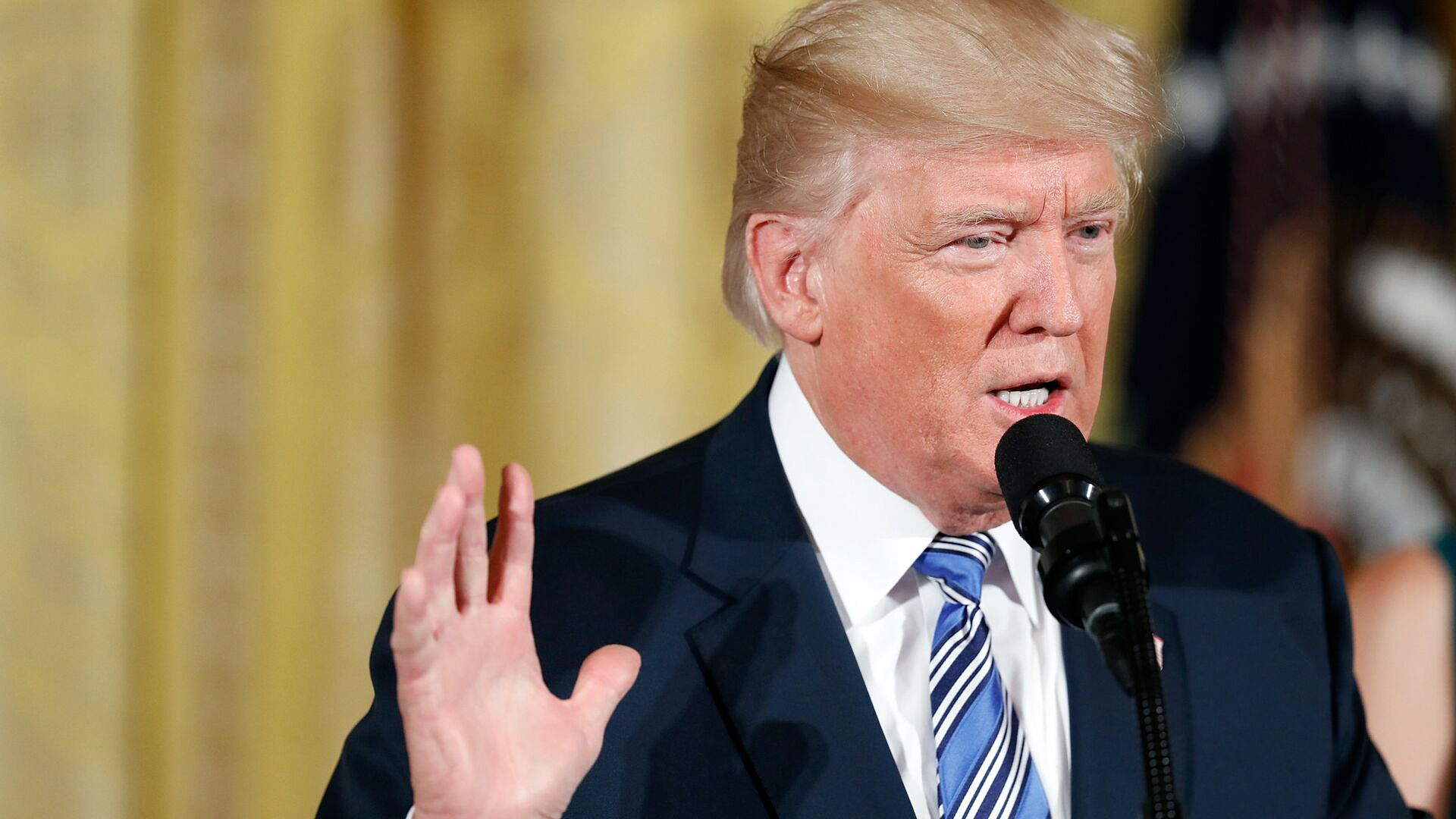 Трамп заявил, что не знает о громком убийстве демократов в Миннесоте