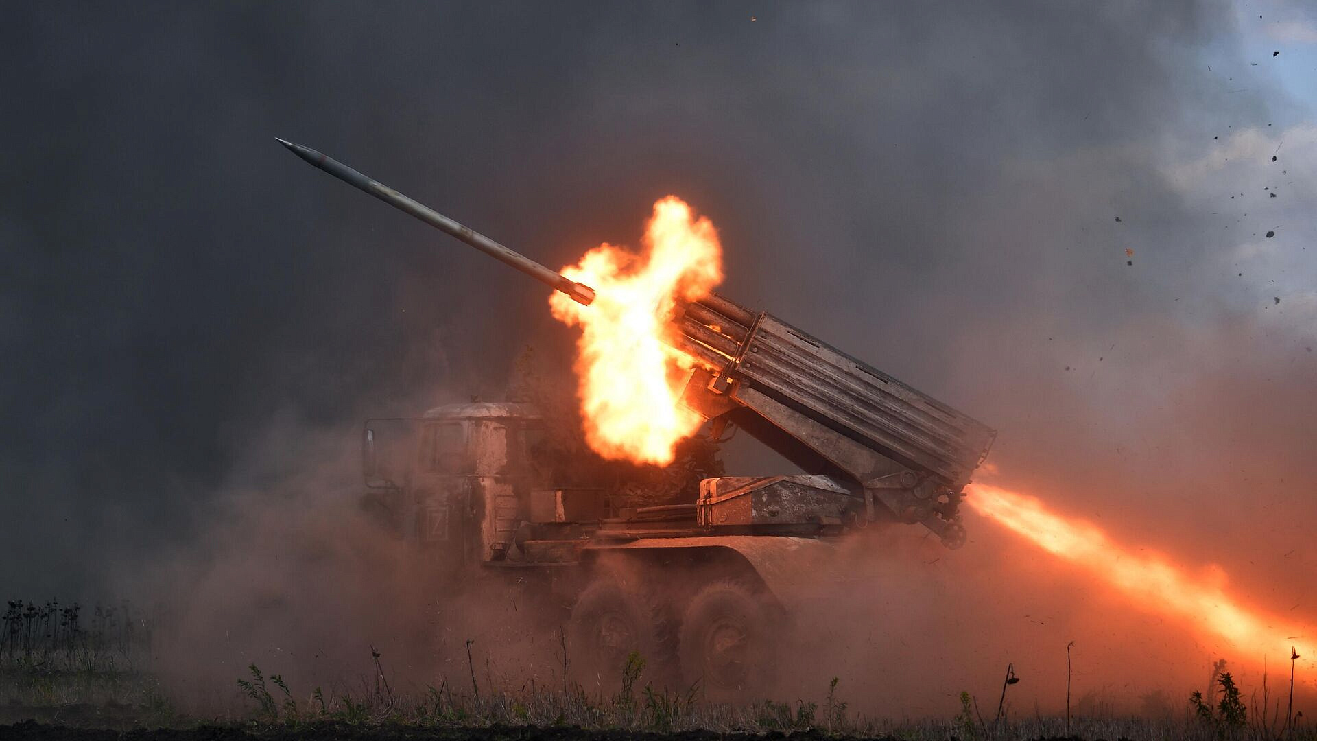 Расчет "Торнадо-С" сорвал ротацию ВСУ в зоне спецоперации