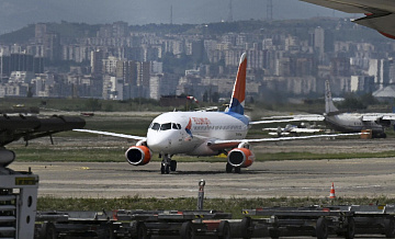 Пассажир рейса "Азимута", горевшего в Анталье, дал показания