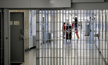 США пытаются экстрадировать во Францию обвиняемого там россиянина