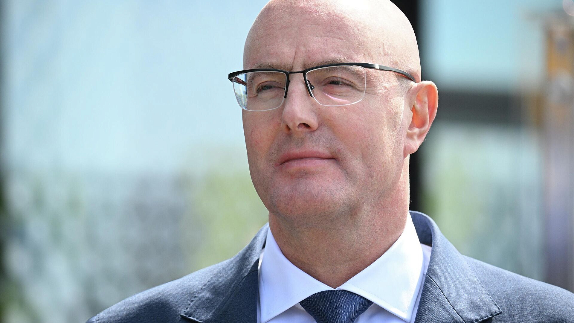 Чернышенко рассказал об уменьшении нагрузки на российских учителей