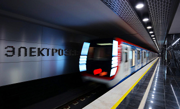 На Электрозаводской порывом ветра сорвало элементы навеса