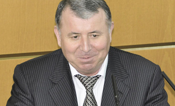 Госсекретарь Дагестана находится дома, он не задержан, сообщил источник Госсекретарь Дагестана находится дома, он не задержан, сообщил источник