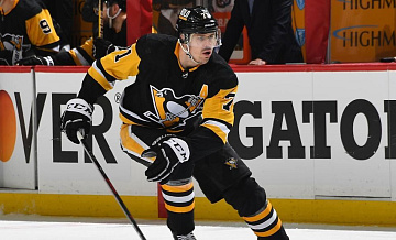 "Питтсбург" проиграл "Каролине", несмотря на передачу Малкина и гол Кросби