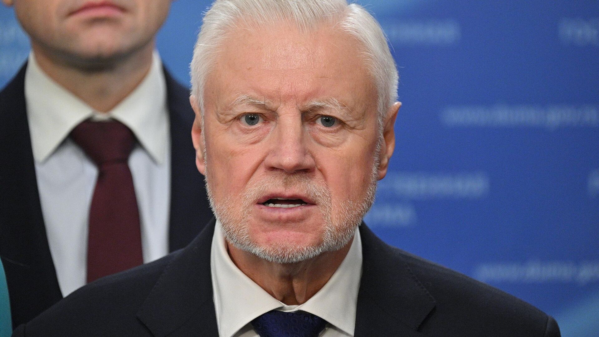 Миронов предложил ввести маркировку ИИ-контента на выборах