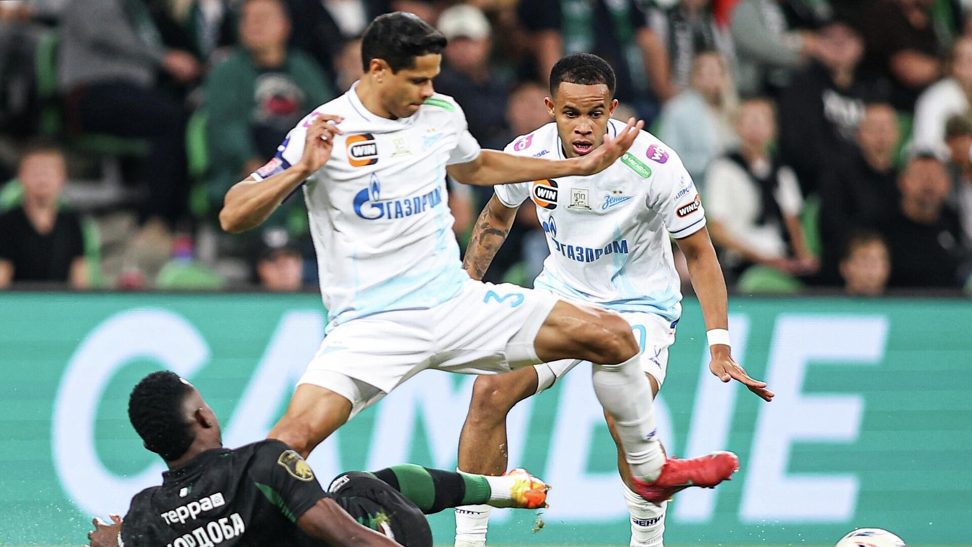 Переживут не все: лютая заруба на финише в российском футболе