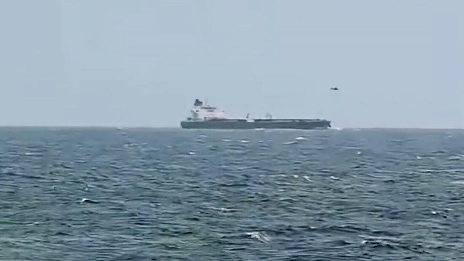 Данных о россиянах в экипаже танкера, задержанном ВМС Франции, пока нет