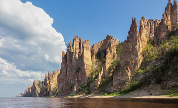 Пропавший в Якутии вертолет Robinson нашли