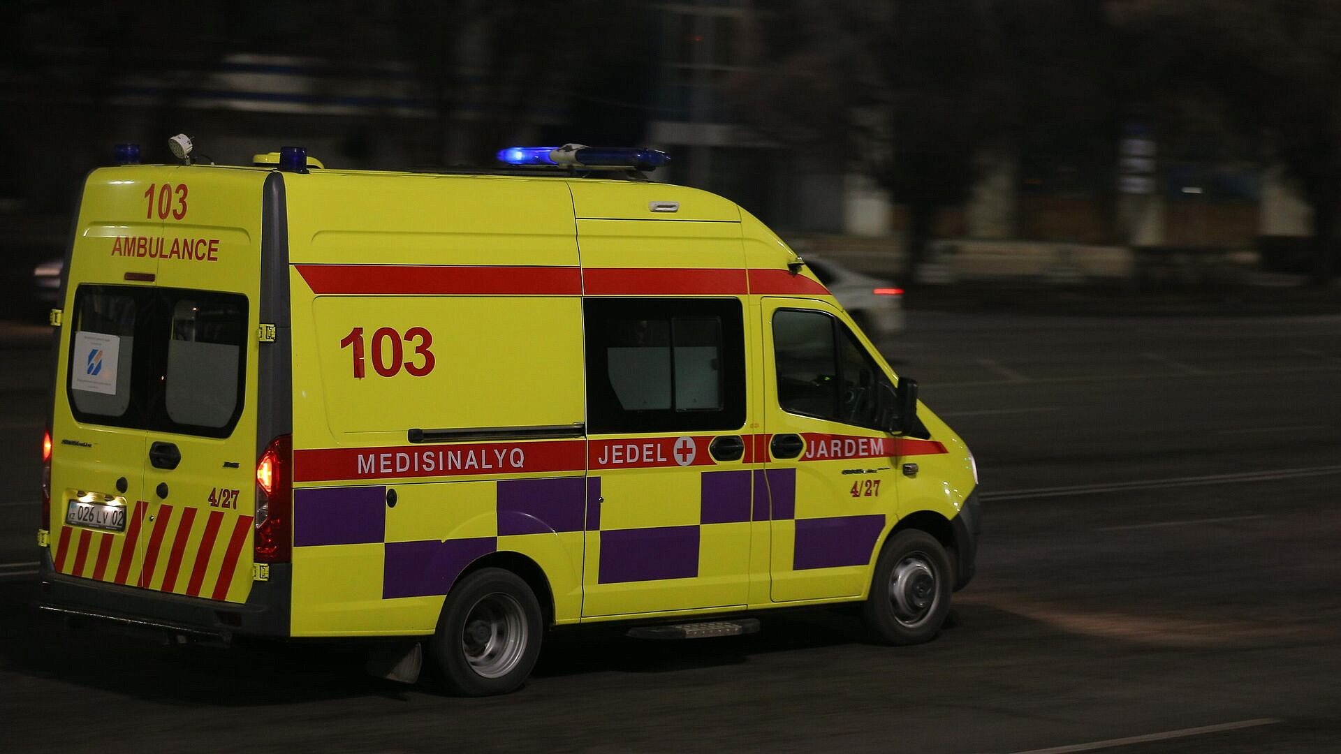 В Казахстане потушили пожар на нефтебазе