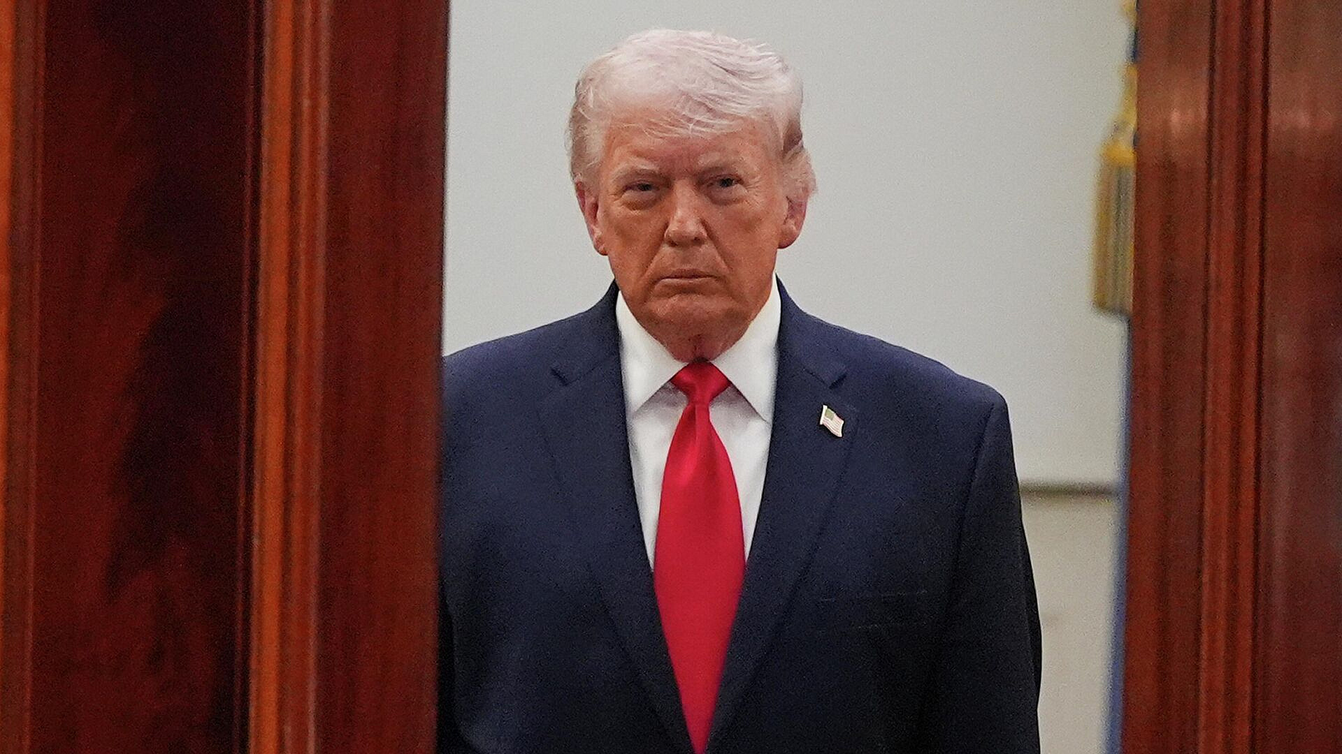 Трамп оценил работу Габбард на посту главы нацразведки США