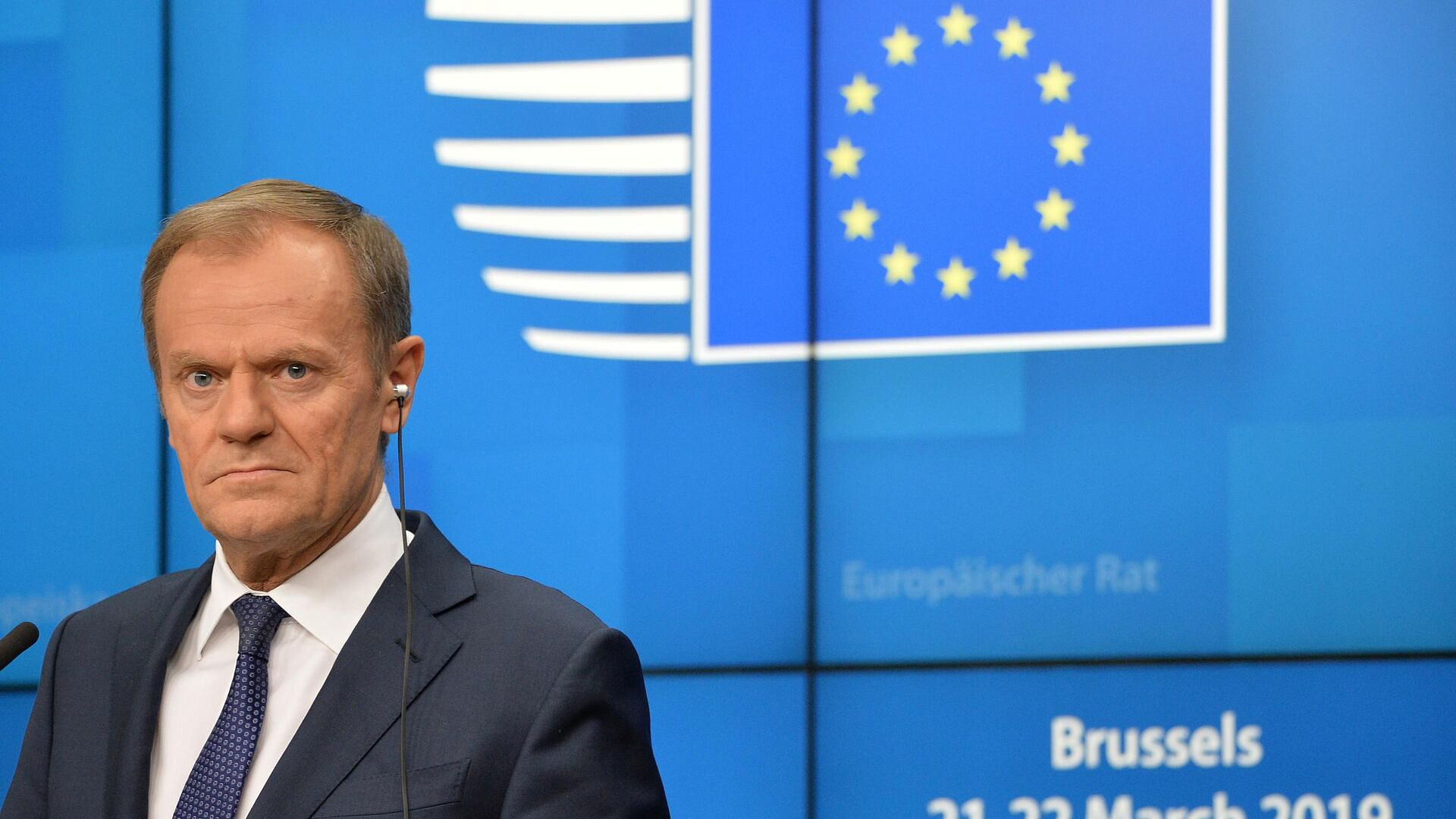 Премьер Польши прокомментировал идею Франции создать ядерный зонтик для ЕС