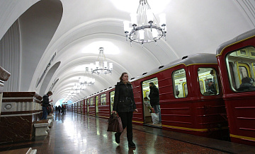 Дептранс Москвы опроверг сообщения о возгорании на станциях метро