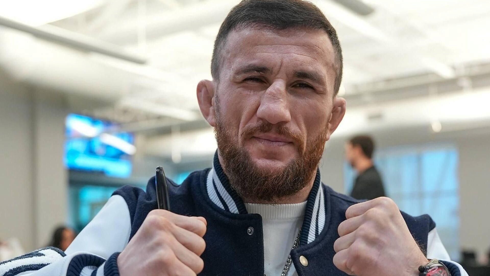 Двалишвили признали бойцом года на премии World MMA Awards 