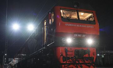 Задержанные ночью поезда прибыли на полуостров