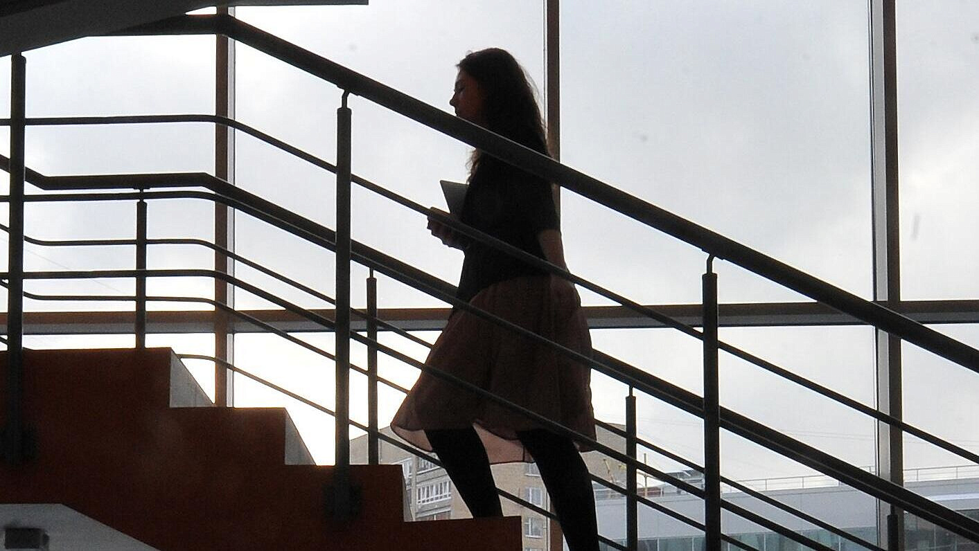 Ситуация на Ближнем Востоке может оправдать неявку на работу, считает юрист