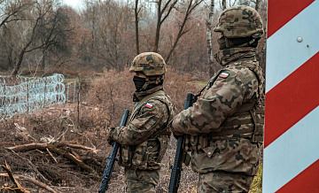 Польша начала строительство заграждения на границе с Белоруссией, пишут СМИ