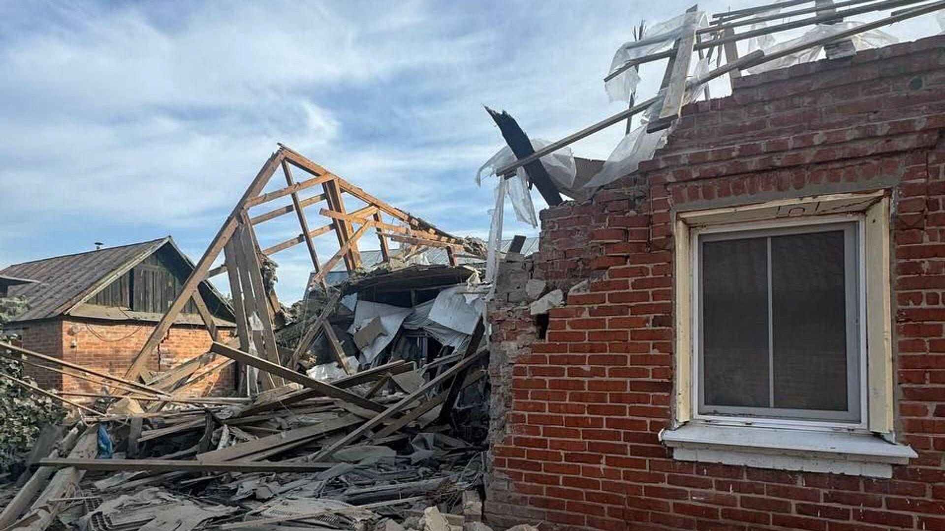 При повторном обстреле Шебекино ранен мирный житель