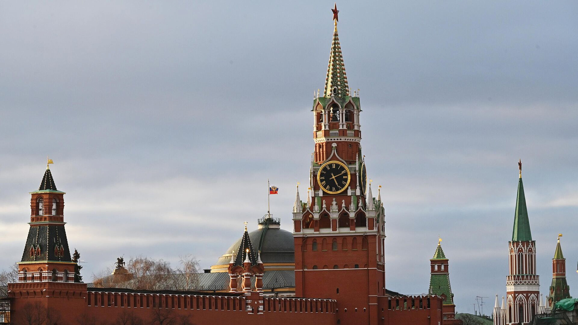 В Кремле заявили о повышении внимания к европейским ядерным арсеналам