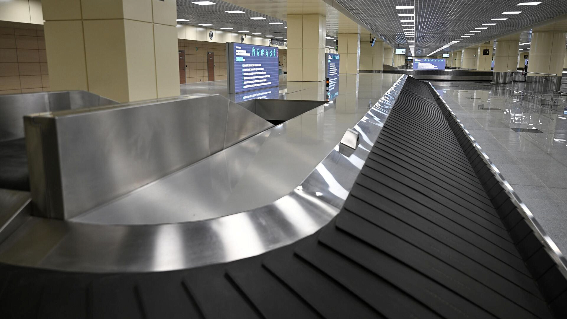 Направляющиеся в Казань рейсы перенаправили на запасные аэродромы