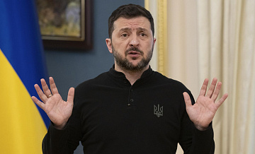 Зеленский заинтересован в устранении спонсоров Залужного, заявил Азаров