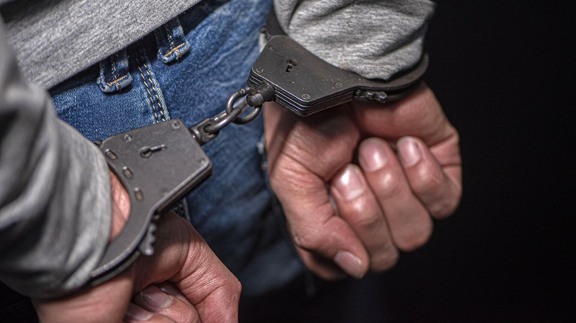 � ������� ������� � ����������  ���������������� �������