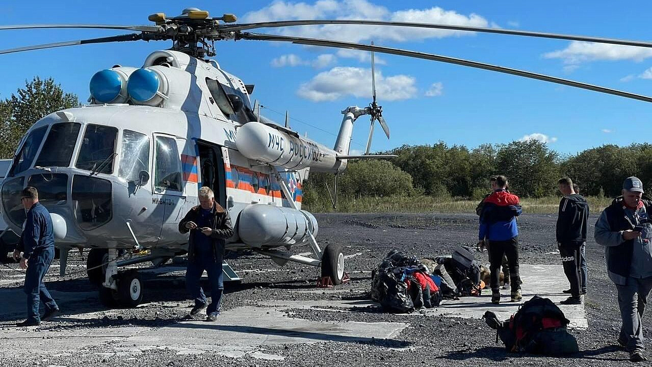 В Якутии спасли семь человек, застрявших во льдах реки Лена
