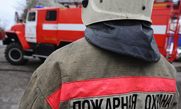 В Алтайском крае потушили крупный пожар в спа-комплексе