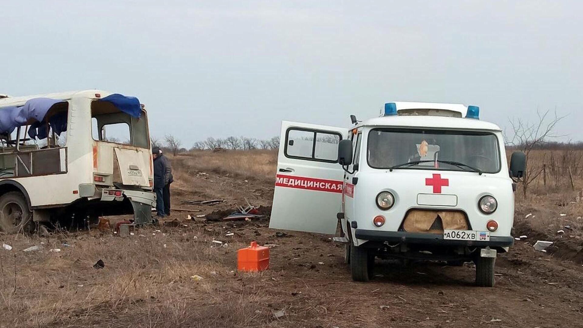 В ЛНР рассказали о состоянии пострадавших при подрыве автобуса