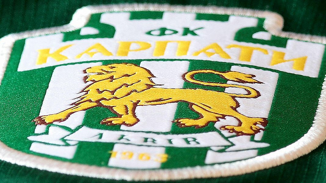 "Карпаты" лишили Мирошниченко повязки капитана после речи на русском языке