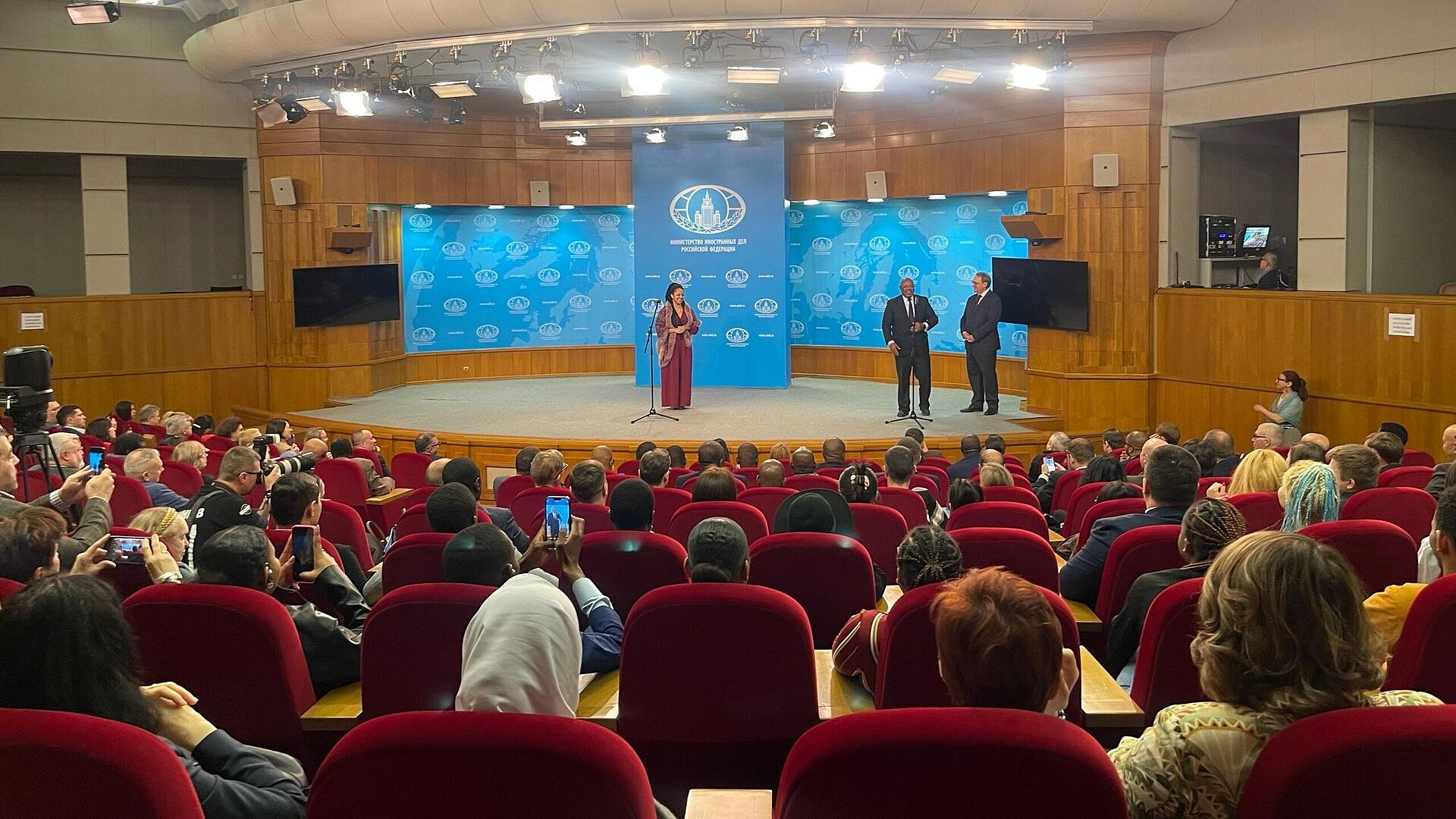 � ��� ������ ������ ����������� ������ "Black to USSR"