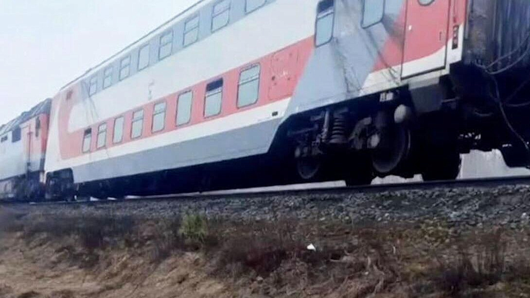 Текслер рассказал об эвакуации людей из опрокинувшихся вагонов