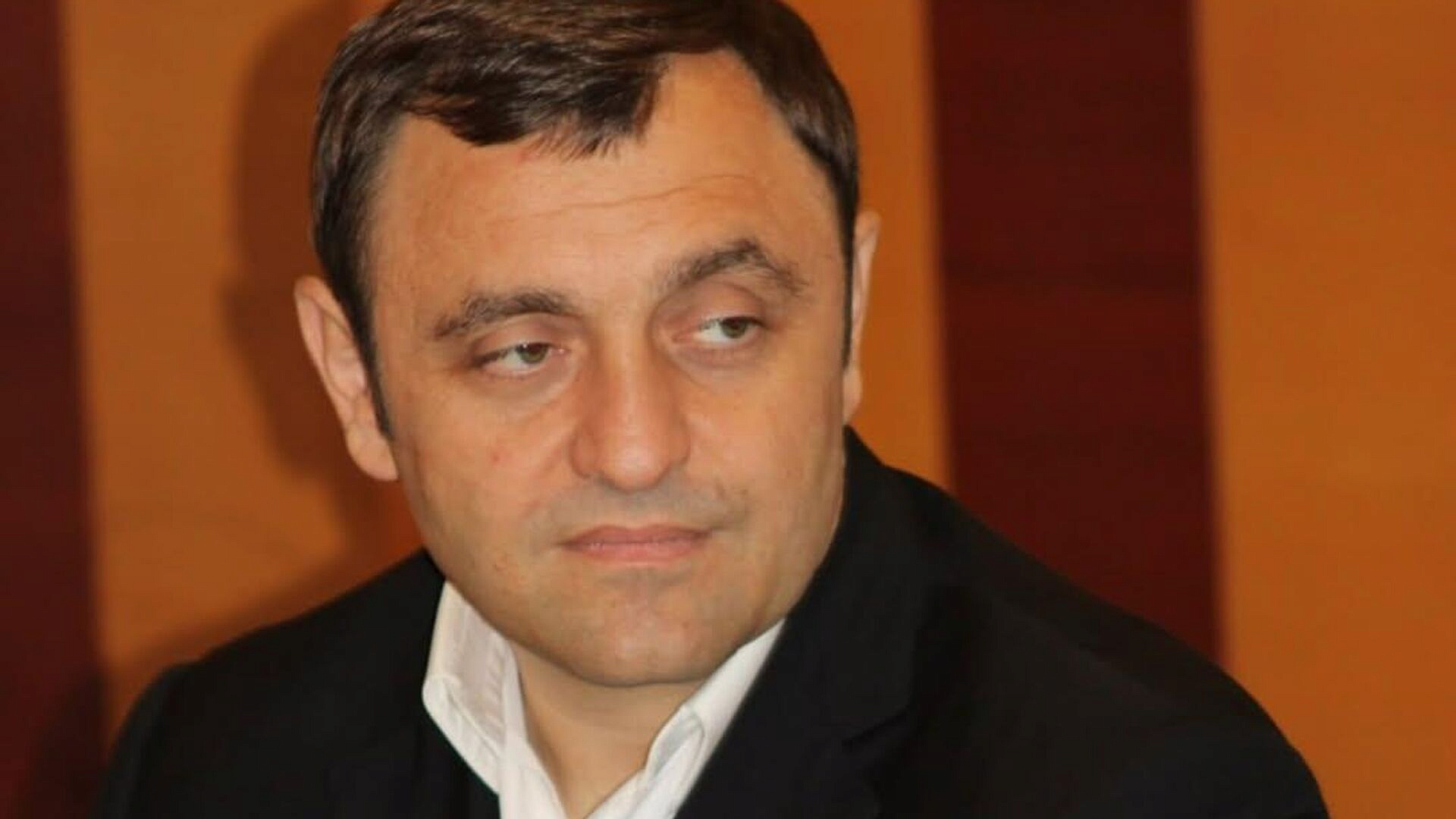 Саркисян находится в базе сайта "Миротворец" с 2015 года