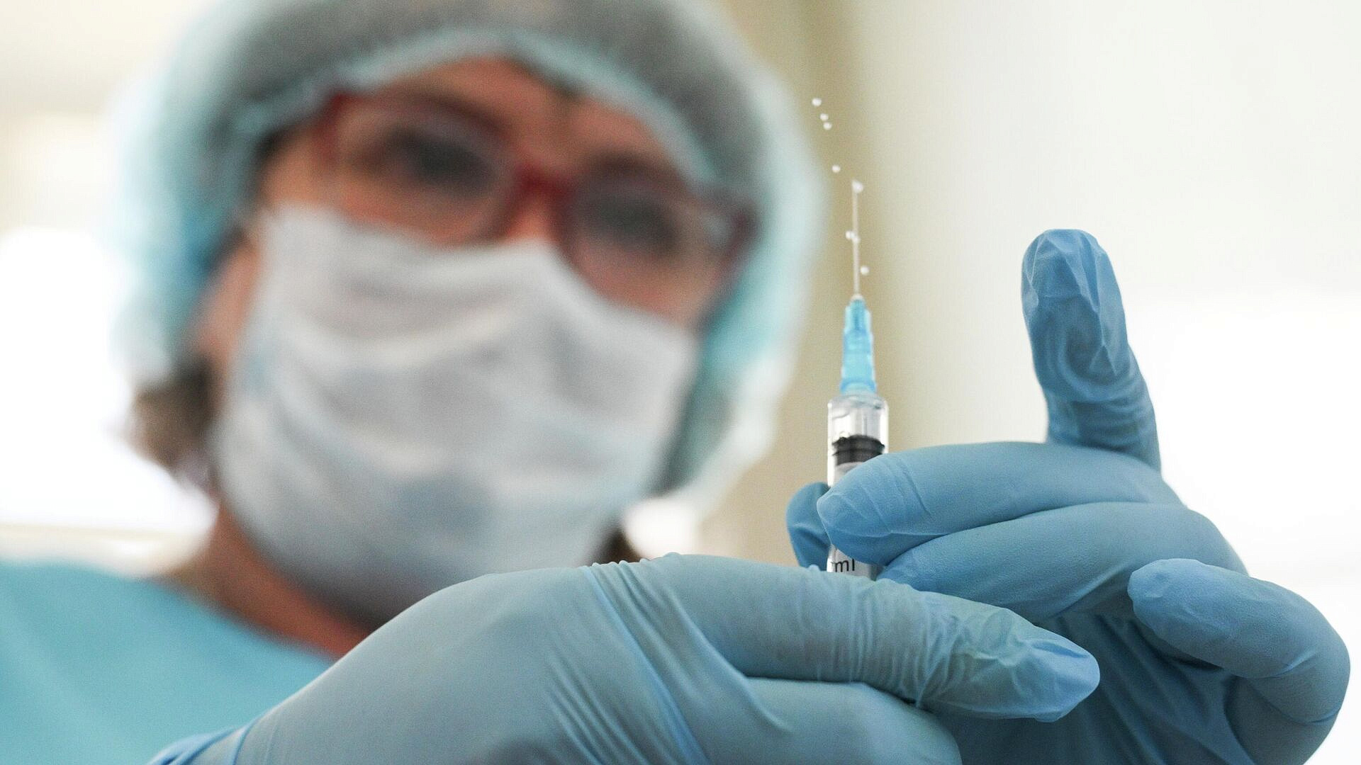 В Минздраве рассказали, когда расширится применение новой вакцины от рака