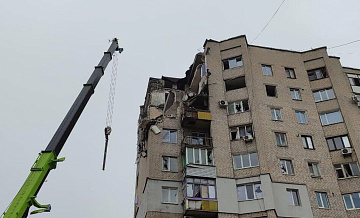 В Лисичанске из-под завалов дома извлекли тело мужчины